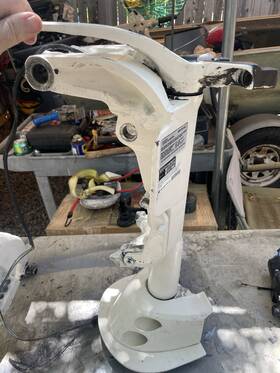 5009551 Johnson Evinrude 434724 0434724 338744 2006 225hp Steering Arm And Pivot Support Bracket Assembly