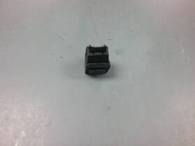435818 Johnson Evinrude Cover Latch For A 2000 8 Hp Or Outboard Motor
