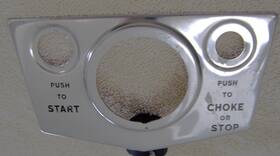 304906 Johnson Evinrude Gale Vintage Dash Instrument Panel Ignition And Choke Plate #3