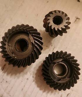0376720 Johnson Evinrude Omc 376720 Pinion Gears Assembly Free Shipping Good Shape