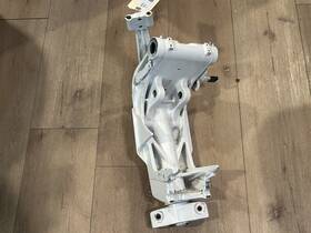 5035804 Johnson Evinrude Omc 5036729 Swivel Bracket Steering - Used