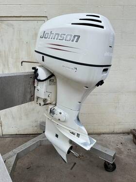 J90plsoa Johnson 2005 90hp 2 Stroke Outboard Engine With 20 Inch Shaft - Needs Work