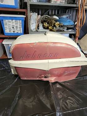 Qd-18 Johnson Vintage 1957 Seahorse 10hp Outboard Boat Motor Hood / Cowling