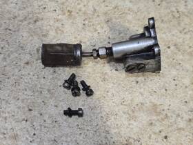 T-651 Lauson Vintage 1951 Twin 6hp Outboard Boat Motor Oil Pump / Screen Assemb