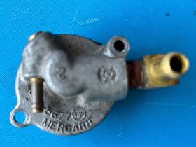 1395-5677 Mariner 1395-5680 Mercury 115hp Inline 6 Cylinder Carburetor Float Cap No Valve