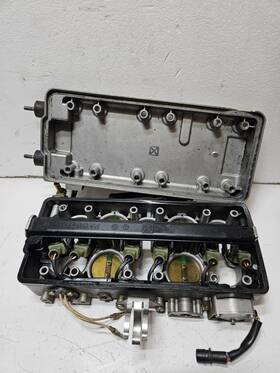 14817a23 Mercury 18715 8276992 Oem Intake W. Injectors