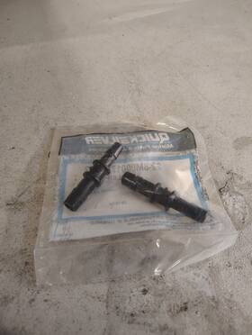 22-8m0001721 Mercury Quicksilver Couplers