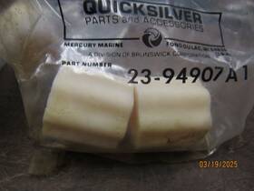 23-94907a1 Mercury 2 New Oem Quicksilver Bushings