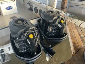 2b383948 Mercury Outboard Motor Twin 115hp 4-stroke With Command Thrust Lower Unit