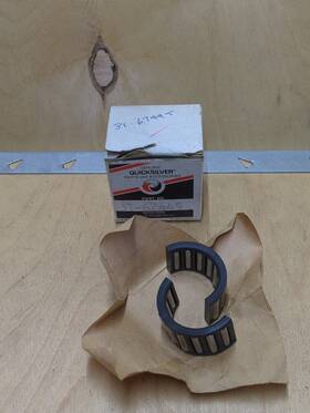 31-67445 Mercury A2 Quicksilver Mariner Roller Bearing Set