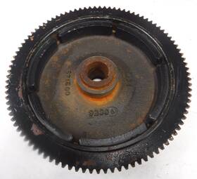 43-817409 Mercury Oem Marine Outboard Flywheel 9008a34 Om62-8