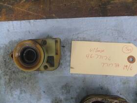46-77176 Mercury Outboard Waterpump Base 77176a S27