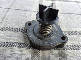 65663-c2 Mercury Optimax 200. Used Factory Poppet Valve P/n