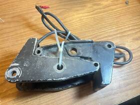 66083-66084 Mercury Outboard Power Tilt Trim Set Brackets 66083 66084