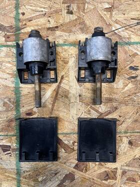 135-150-175-200 Mercury 77327-78249 Oem Hp 2.5l Engine Motor Mounts Lower 77327 78249