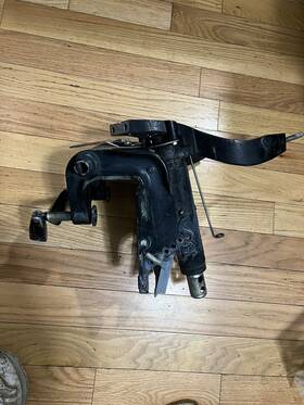 854801t2 Mercury 822237a3 2000 4-stroke 9.9 15 Hp Swivel Transom Bracket 8796a7