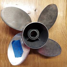 48-825898a45 Mercury 825898 Offshore Series Ss 4 Blade 17p Right Propeller 48 Prop