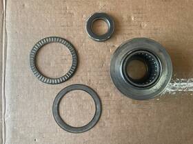 200-225-250 Mercury 828831a3 3l Hp Forward Gear Bearing Box Adaptor