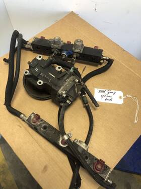 831998 Mercury Mariner Optimax Air Compressor Fuel Rails And Injectors