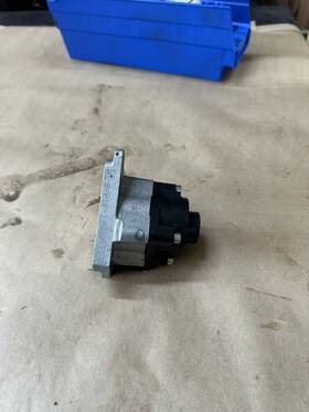 855884p1 Mercury 855884p Oem Optimax Oil Pump Pn# B-145