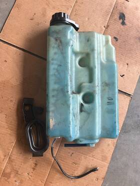8628a7 Mercury 1993 100-115hp Oil Tank