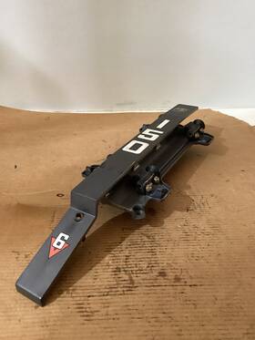 76258a3 Mercury 86386a1 85651 85650 Mariner 150 Hp Cowl Cowling Support And Rear Bracket