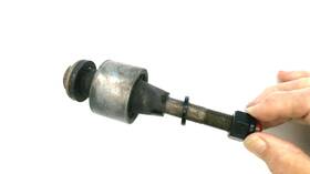881916 Mercury 75304 Mount 75284 Bolt 25096 Nut - Used