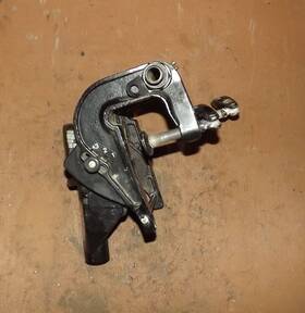 8831t08 Mercury 4 Stroke Trim Clamp Bracket Assembly Pn 8894a8