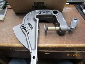 8894-a1 Mercury 8894a1 New Oem Mariner Quicksilver Starboard Clamp Bracket Assembly