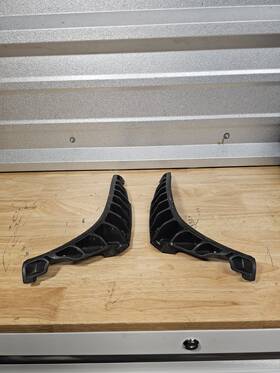 896154 Mercury 2006 30hp Efi Starboard And Port Side Top Cowling Inserts
