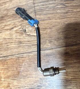 8m0142542 Mercury 8m0010146 135 -200 Hp Verado Cylinder Block Temperature Sensor