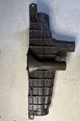 8m0035200 Mercury Used Verado Charge Cooler