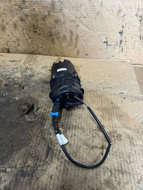 8m0132732 Mercury 8m0127829 2021 V8 Fuel Supply Module