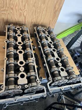 8m0150215 Mercury Verado Cylinder Heads