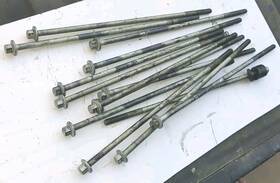 8m4501000 Mercury Verado Outboard Cylinder Block Head Bolts 14 Inch 10 2023 350hp L6 2.6l