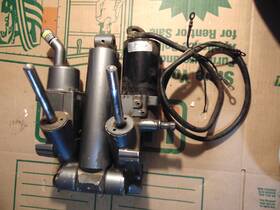 99659a22 Mercury 99659a Mariner 1980s 115hp Power Trim Tilt Unit 3-ram 3-wire 41493a4