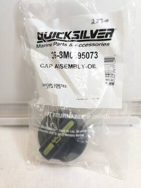 8m2019733 Mercury Marine 8m0995073/8m2019733 Oil Cap