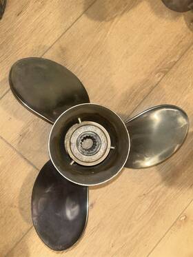 033017 Mercury Mariner Michigan Wheel 13 1/4x17 Stainless Steel Propeller Prop 3 Blade Rh - Used