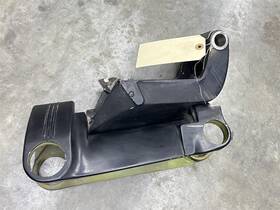 2683a2 Mercury Mariner Swivel Bracket 2673 Saddle - Used