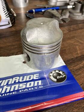 0309574 Omc 309574 Piston New Old Stock Johnson Evinrude