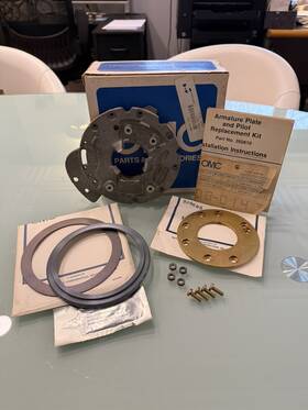 0392610 Omc Johnson Evinrude Armature Plate And Pilot