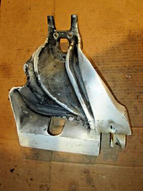 0433820 Omc Johnson Evinrude Oem 1986-1992 9.9-15 Hp Steering Bracket