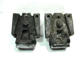 0434629 Omc Johnson Evinrude 90 115 150 175 200 225 Hp Outboard Motor Pair Lower Mounts