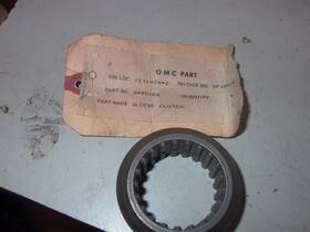 0815166 Omc New Old Stock Slideing Sleeve Clutch #0815166