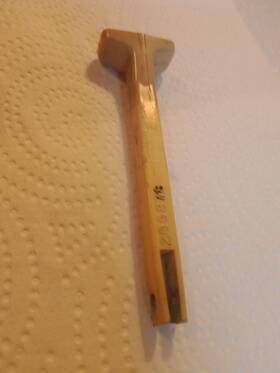 205878 Omc Johnson Evinrude Choke Knob Good Condition