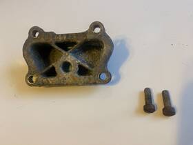 208253 Omc Evinrude Johnson Bypass Cover
