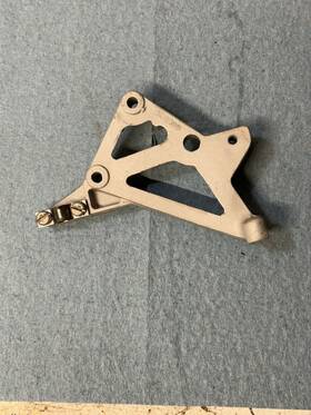 308369 Omc Johnson / Evinrude 10hp Bracket