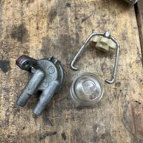 303967 Omc 309835 Evinrude Johnson 9.5 Hp Outboard Fuel Filter Cover And Bowl