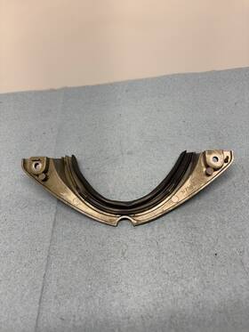 317505 Omc Johnson / Evinrude 50hp Lower Cowl Frame