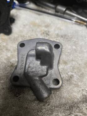 329745 Omc Nos Outboard Thermostat Cover
